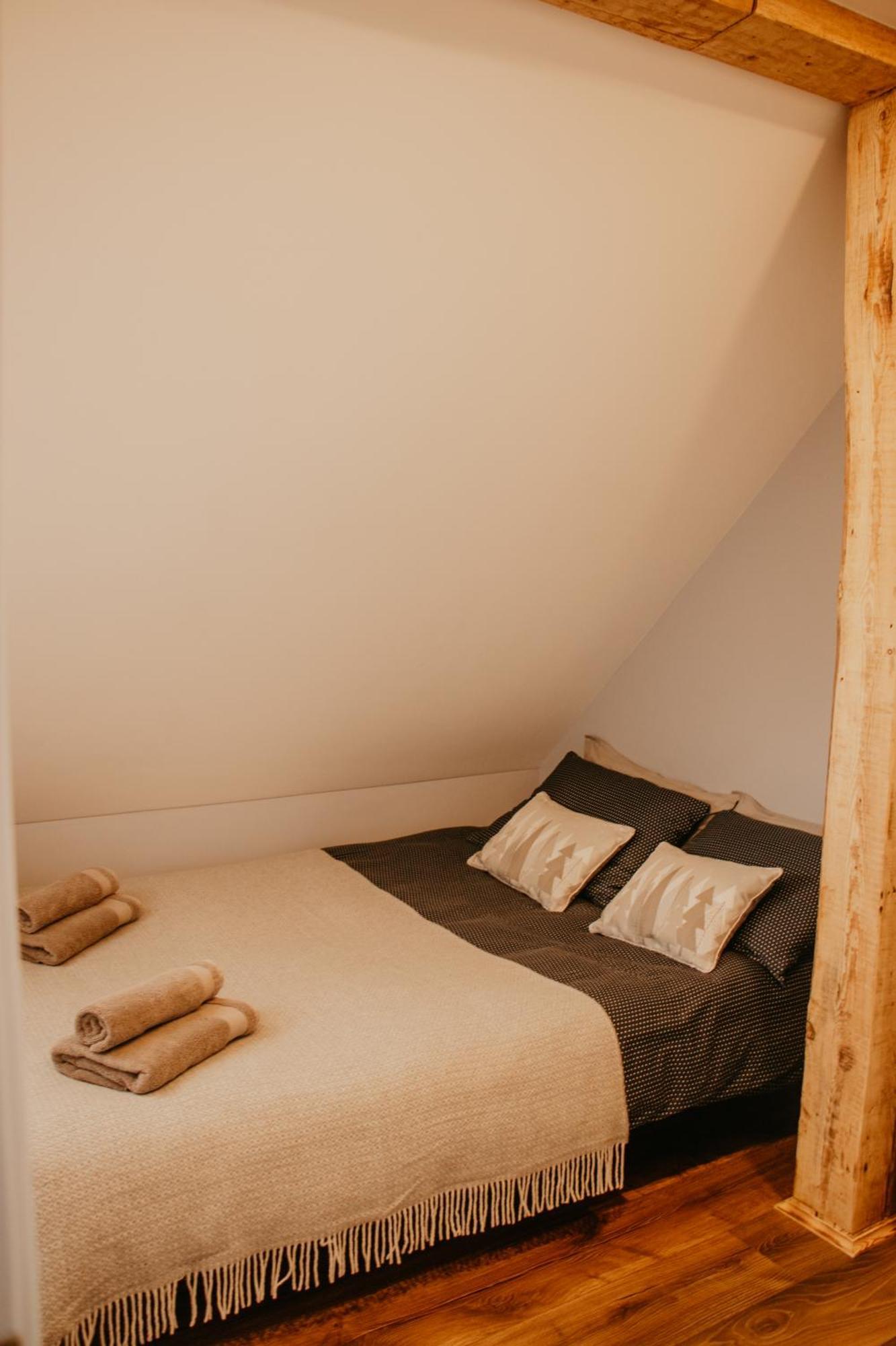 Vitola Apartamenti คูลดีกา ภายนอก รูปภาพ
